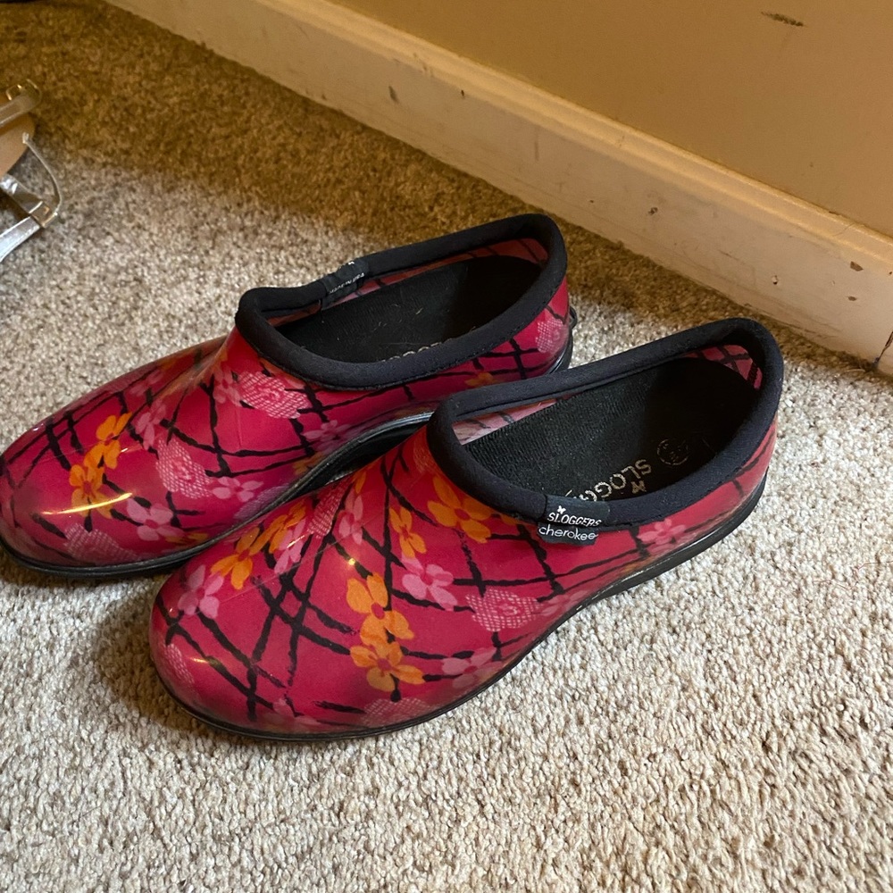 Sloggers pink with flowers size 9 women’s